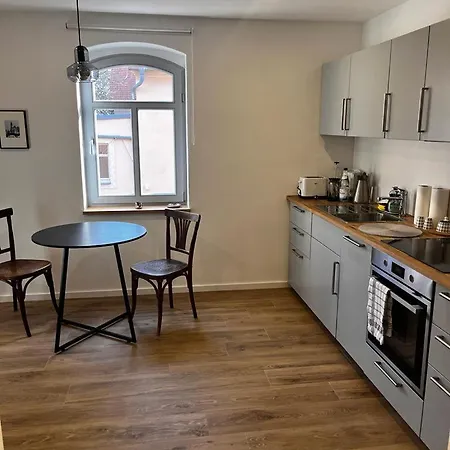 The Coach Haus Apartament