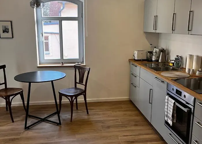 The Coach Haus Apartament